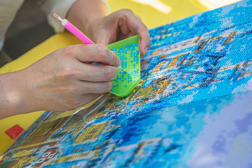 Qu’est-ce que le diamond painting et pourquoi tout le monde l’adore ?