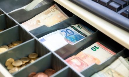 Caisse enregistreuse pour tabac-presse : comment bien s’équiper ?
