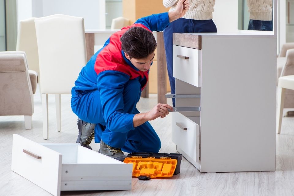 Gagner du temps et éviter les erreurs grâce à un service de montage de meubles