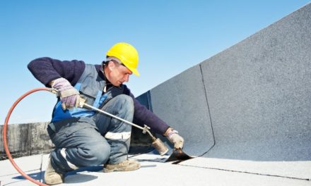Étanchéité de toit plat, quelles solutions choisir entre bitume, EPDM et Derbigum ?