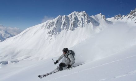 Comment préparer sa première sortie hors-piste en toute sécurité ?
