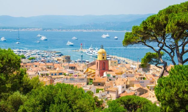 Besoin d&rsquo;un chauffeur privé à St-Tropez ? Optez pour Driver Limousine ! 